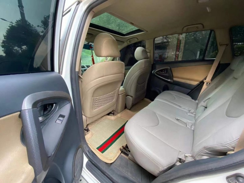 常德12年豐田RAV4榮放8