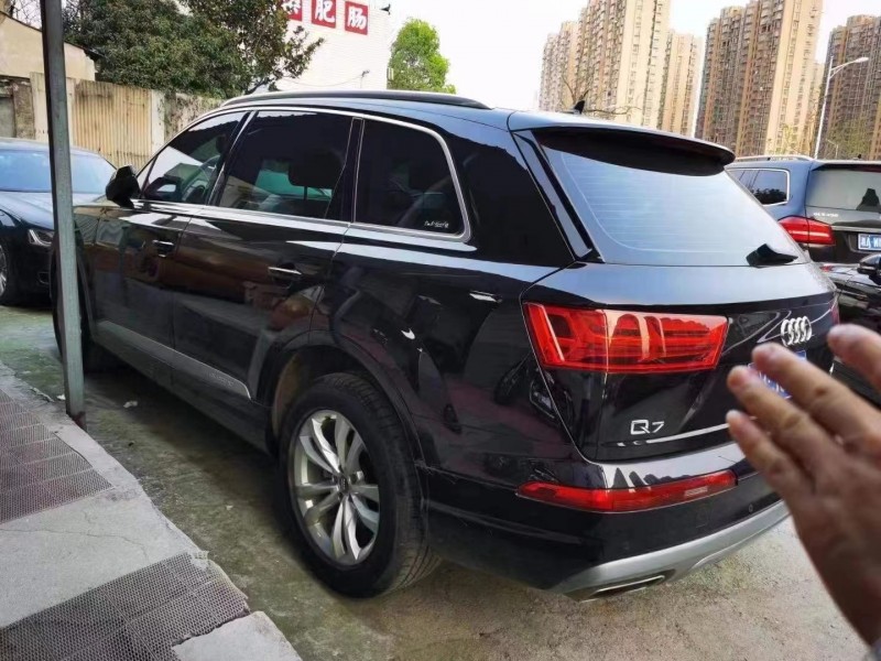 常德18年奧迪Q74