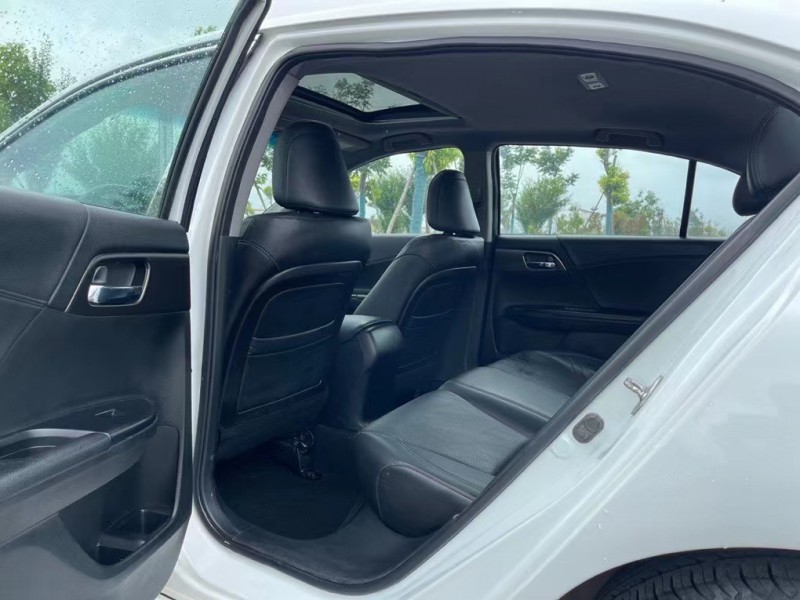 盐城14年本田雅阁6