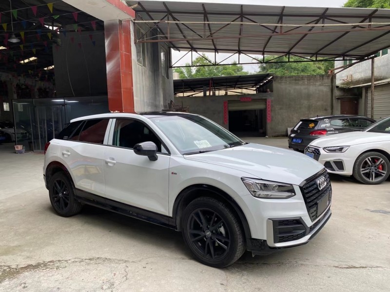 成都21年奥迪Q23