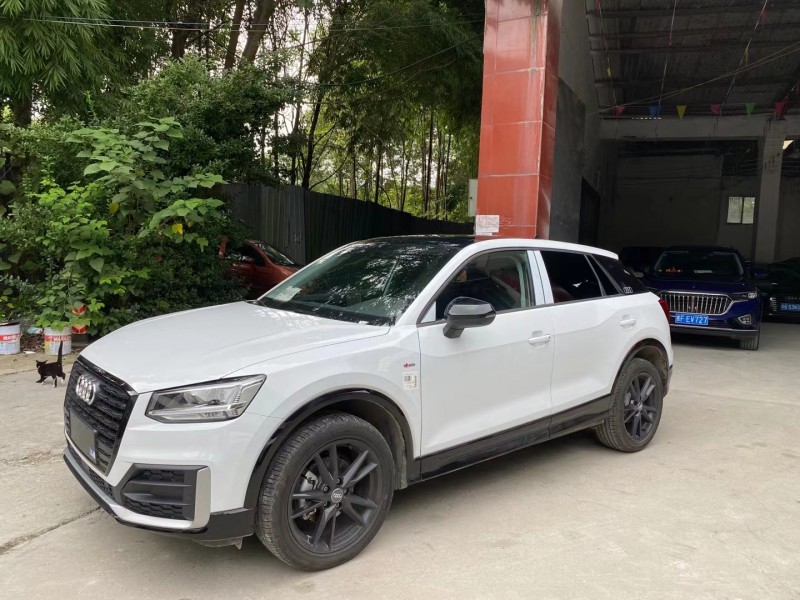 成都21年奥迪Q22