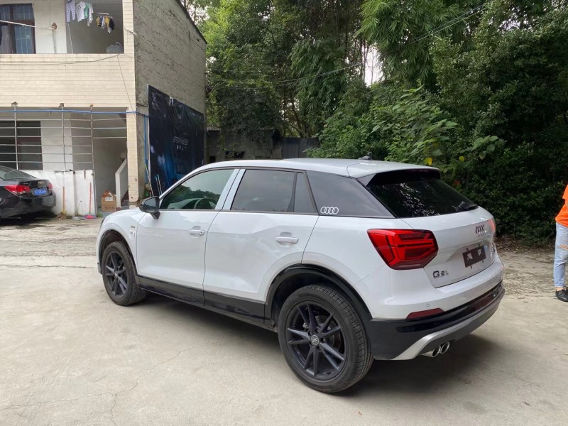 成都21年奥迪Q29