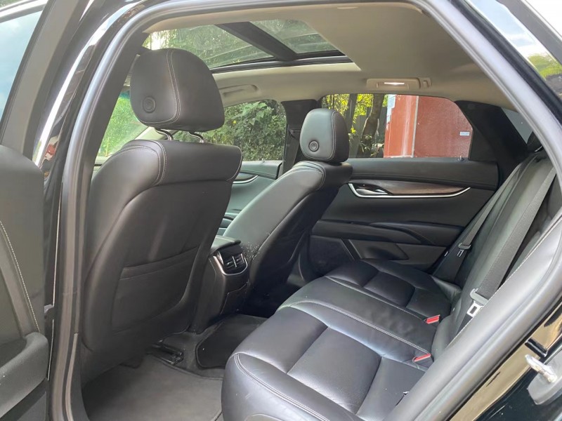 成都19年凯迪拉克XTS4