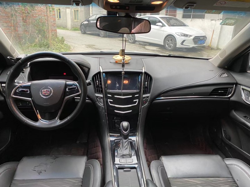 成都15年凯迪拉克ATS5