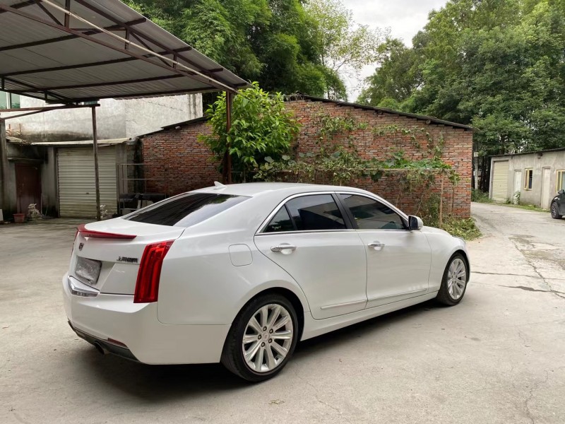 成都15年凯迪拉克ATS7