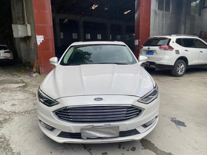 成都18年福特蒙迪欧1