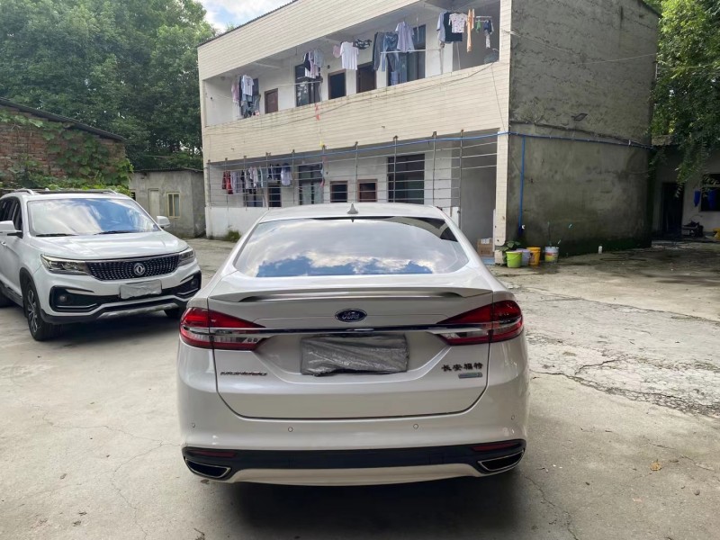 成都18年福特蒙迪欧8