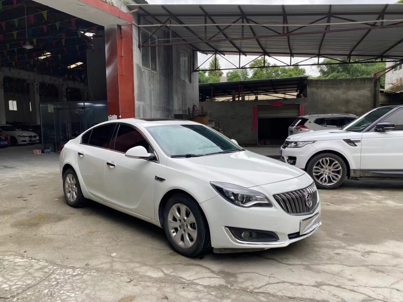 成都15年别克君威2