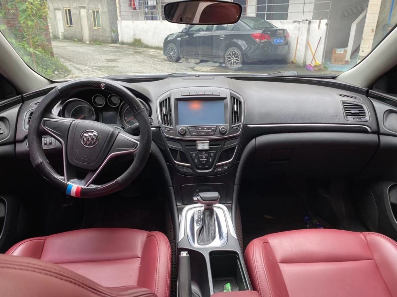 成都15年别克君威5