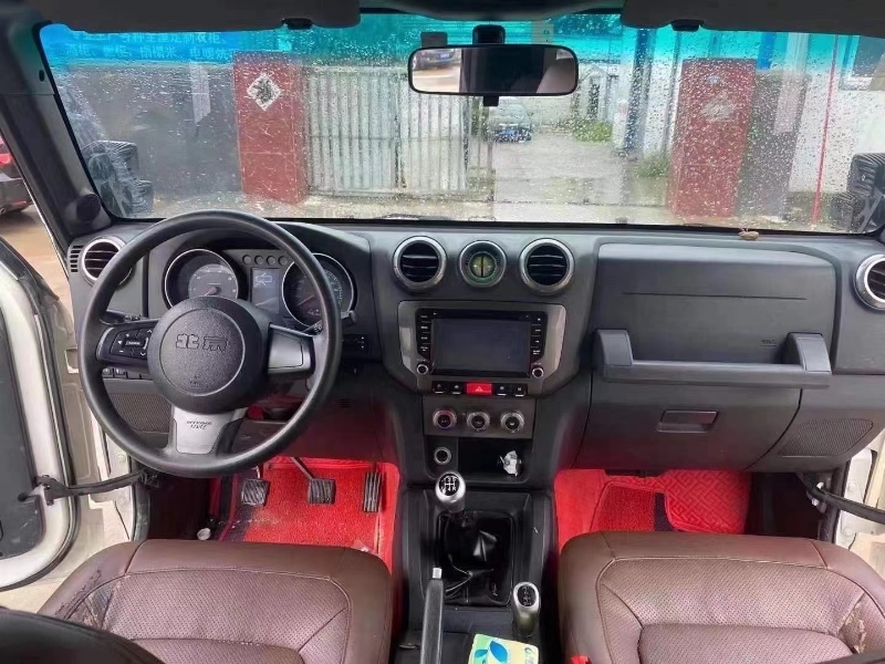 青岛15年北汽制造BJ409