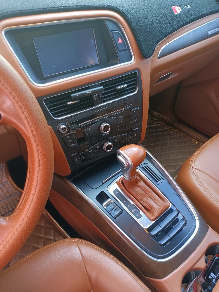 益阳15年奥迪Q54