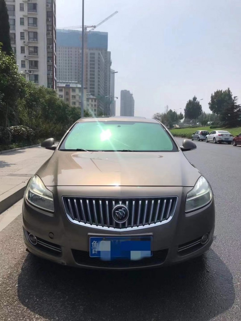 济宁09年别克君威1