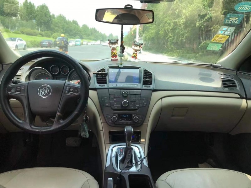 济宁09年别克君威5