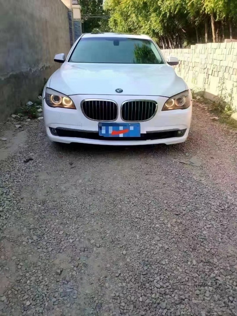 保定11年宝马7系1