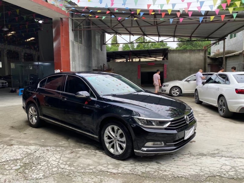 成都17年大众迈腾3