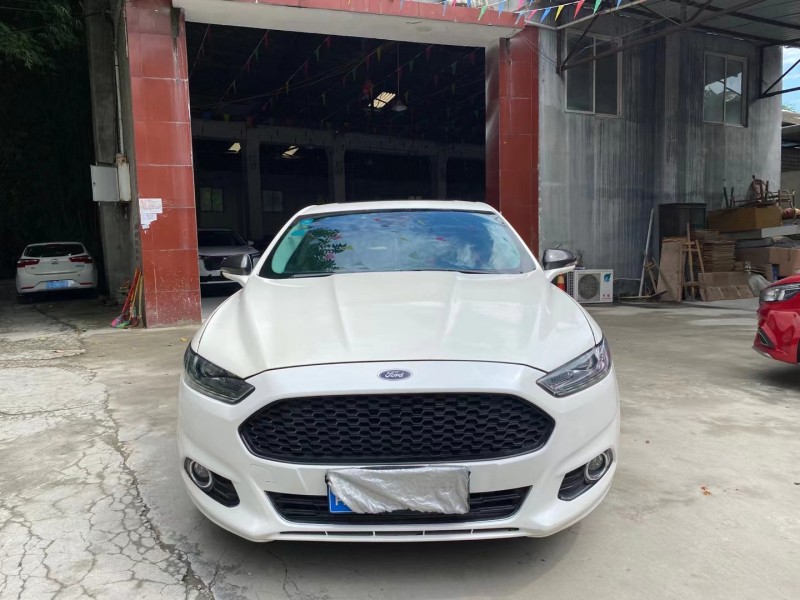 成都16年福特蒙迪欧1