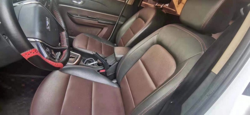 自貢16年力帆汽車邁威7