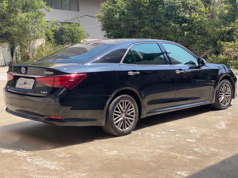 廈門16年豐田皇冠4