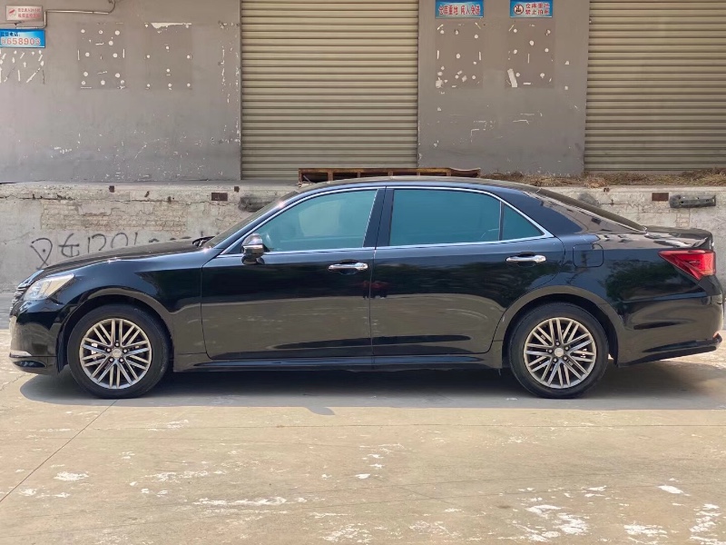 廈門16年豐田皇冠3