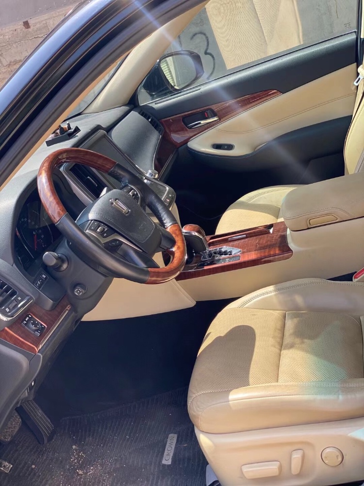 廈門16年豐田皇冠2