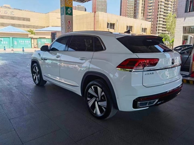 保定21年大众途昂8