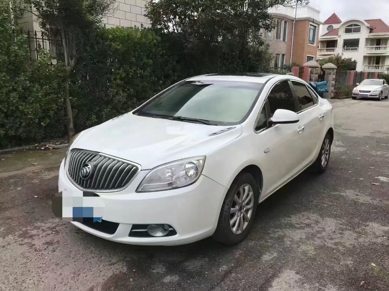 青岛14年别克英朗3