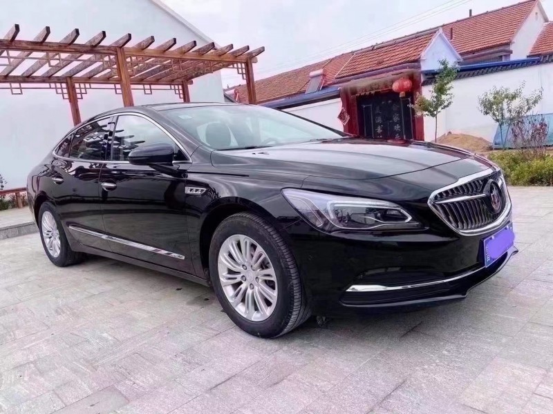 潍坊18年别克君越3