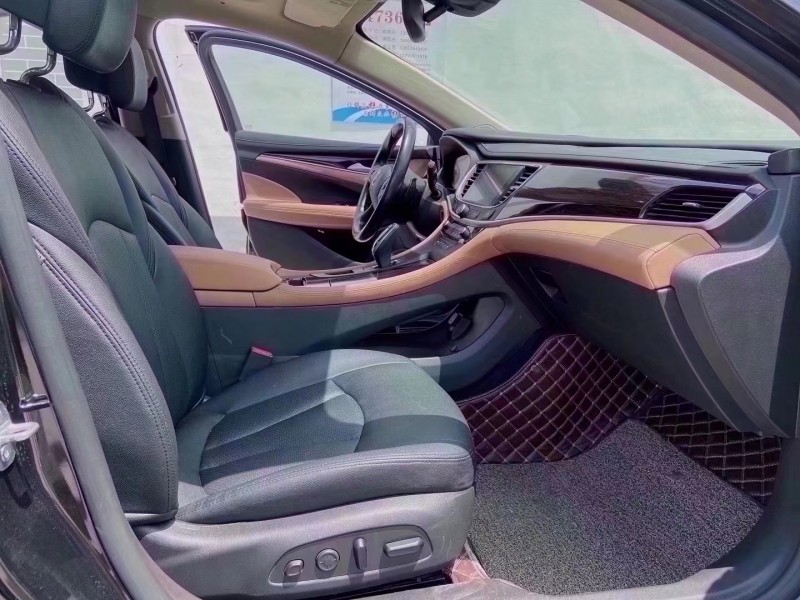 潍坊18年别克君越5