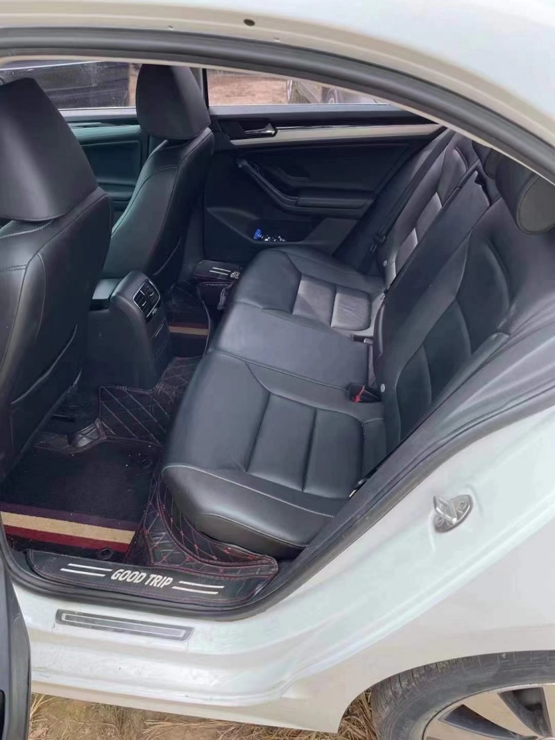 保定17年大众速腾4