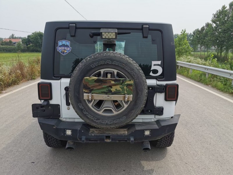 徐州14年Jeep牧馬人9