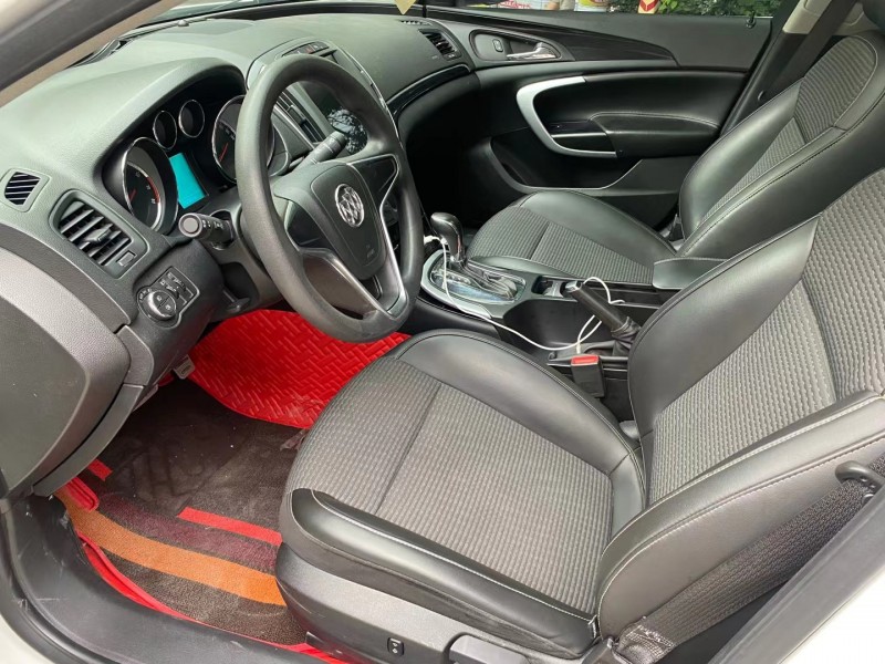 成都16年别克君威6