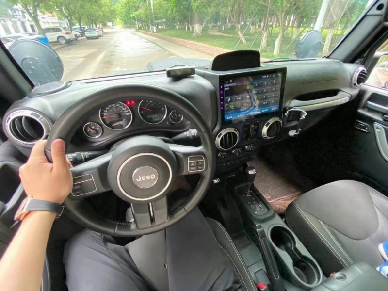 鄂州15年Jeep牧馬人5