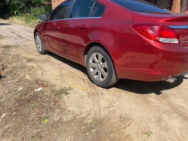 枣庄12年别克君威8