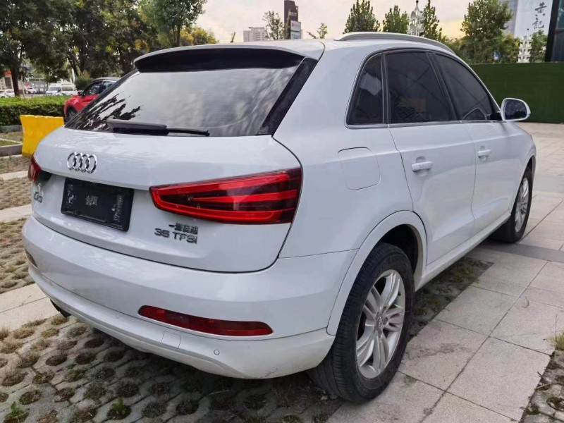 恩施14年奧迪Q37