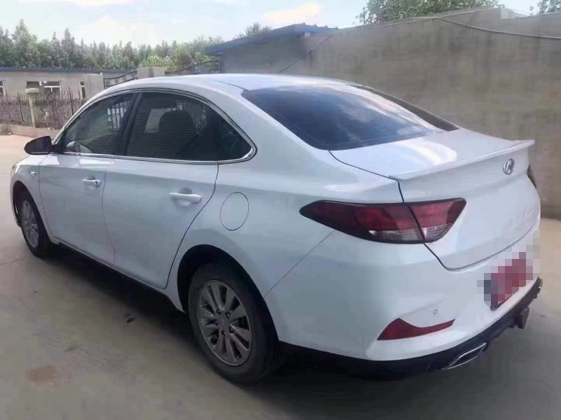 保定20年现代悦动5