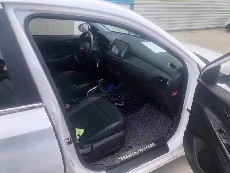 保定20年现代悦动8