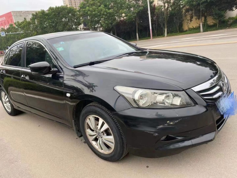 济宁11年本田雅阁2