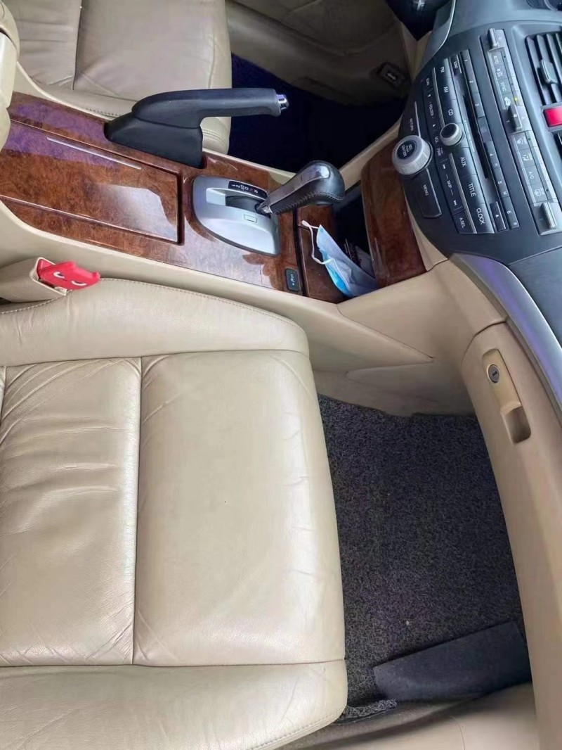 济宁11年本田雅阁6