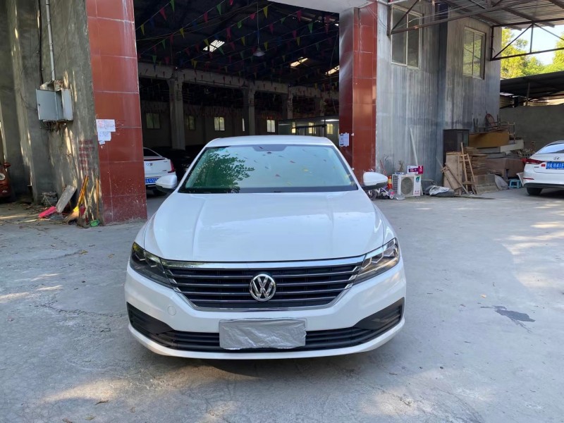 成都19年大众朗逸7