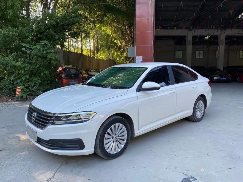 成都19年大众朗逸4