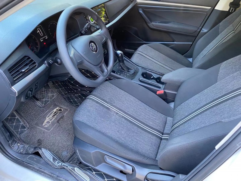 成都19年大众朗逸3