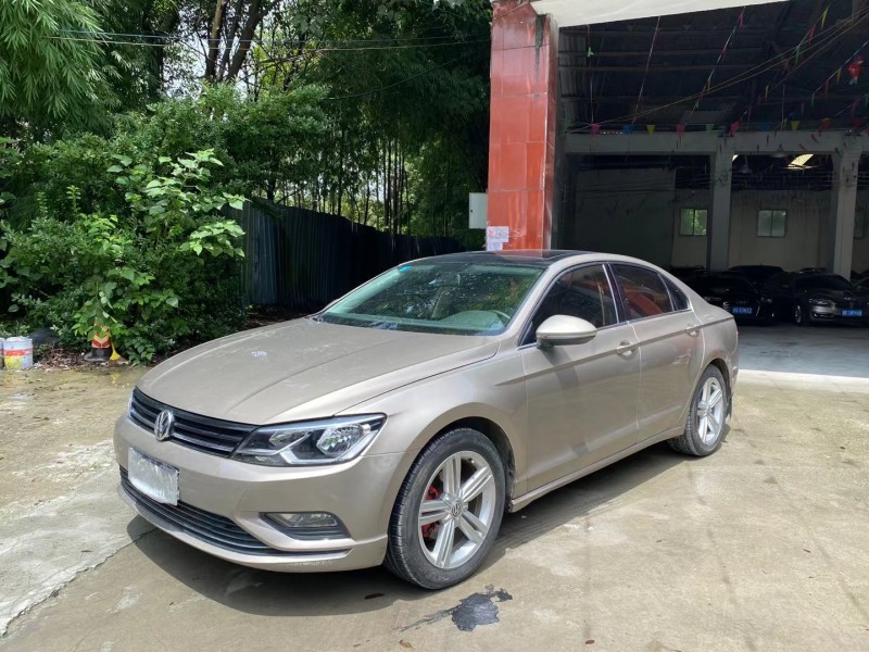 成都16年大众凌渡2