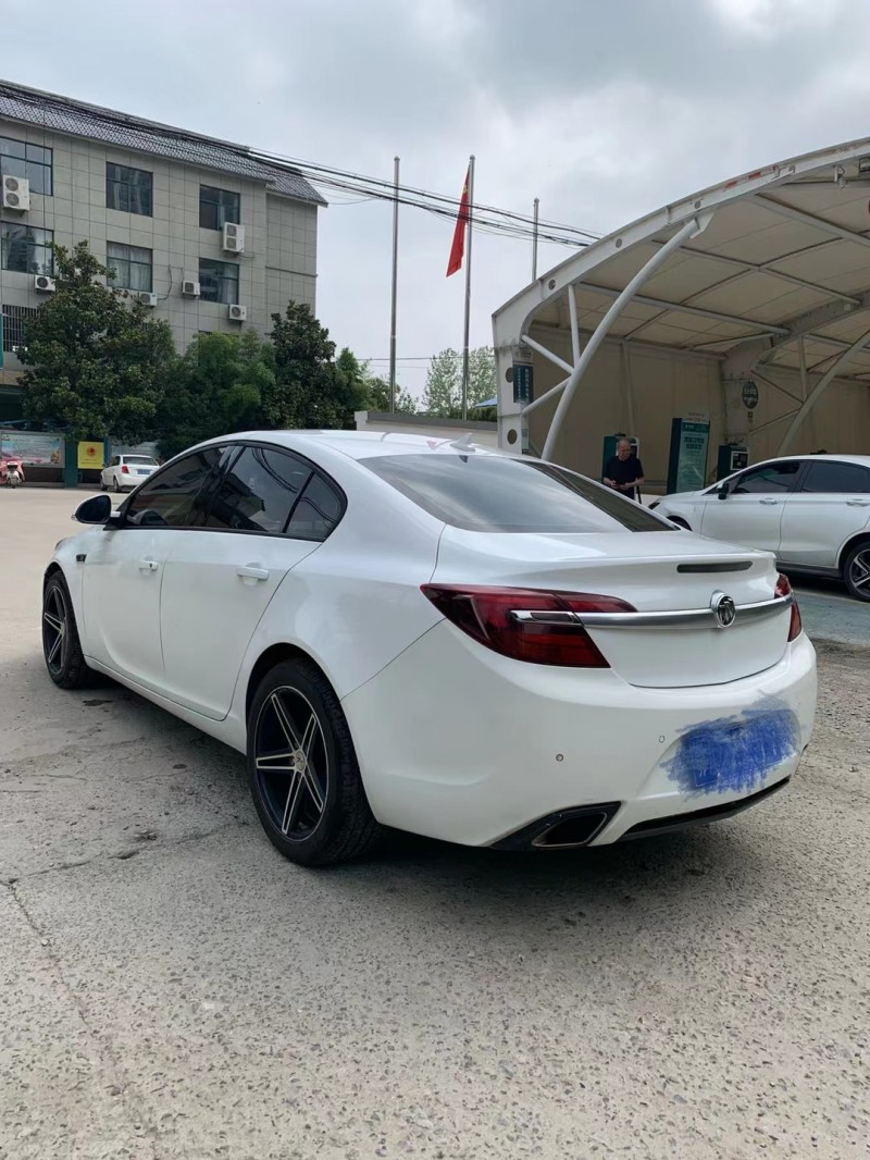 徐州14年别克君威7