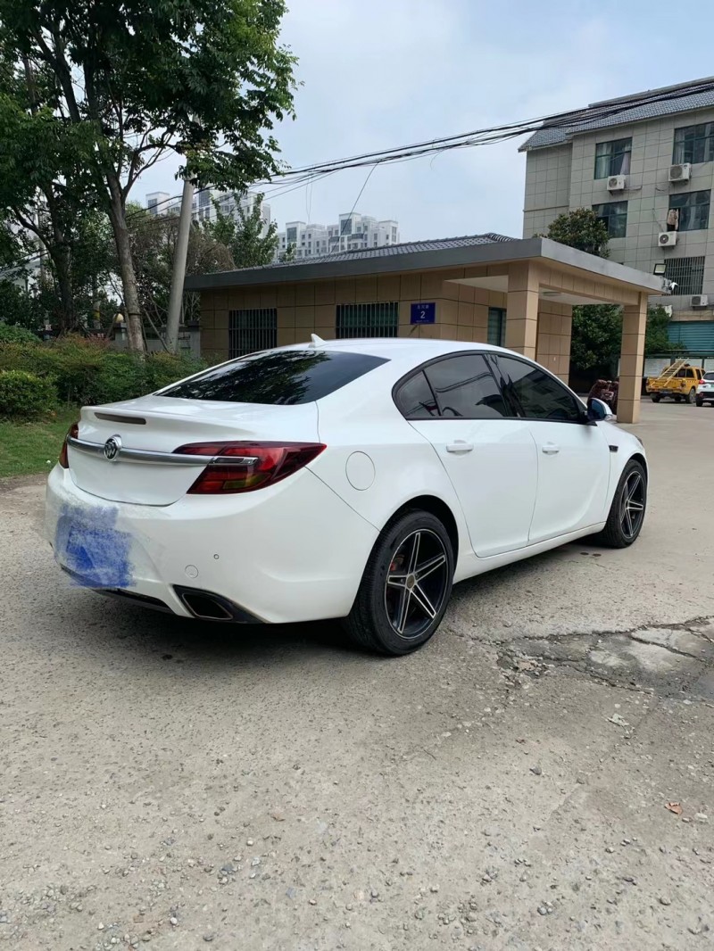 徐州14年别克君威8