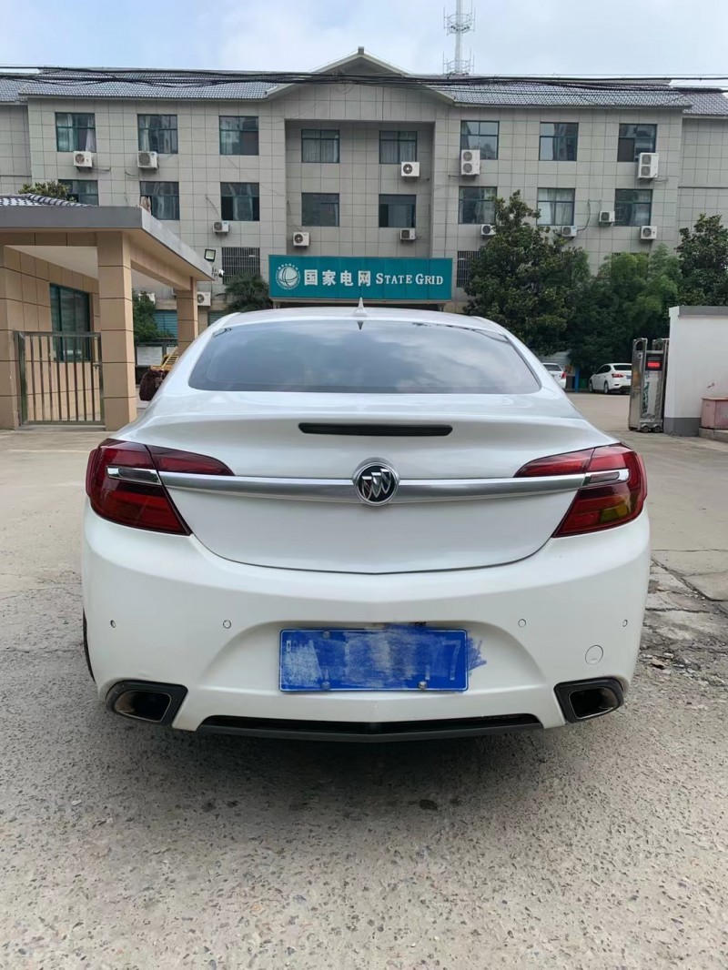 徐州14年别克君威9