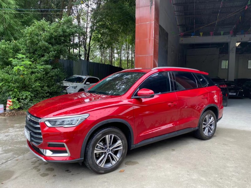 成都20年比亚迪宋4