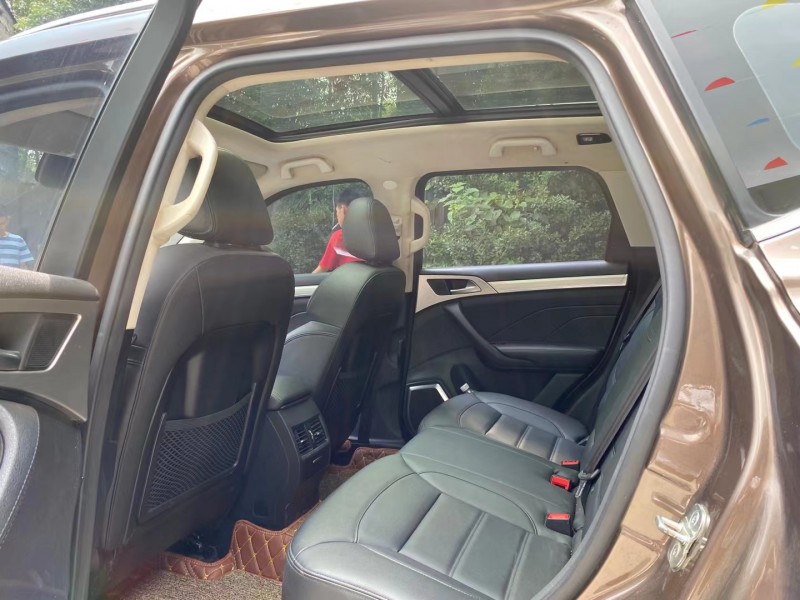 成都17年哈弗H73