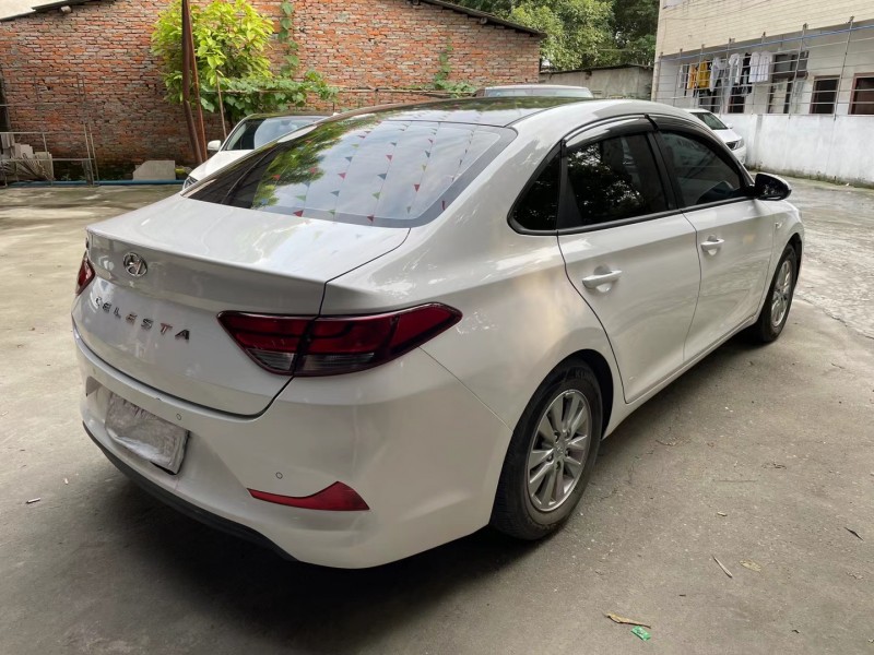 成都20年现代悦动9