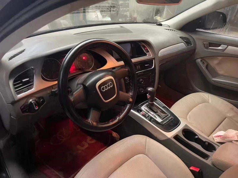 潍坊11年奥迪A4L4