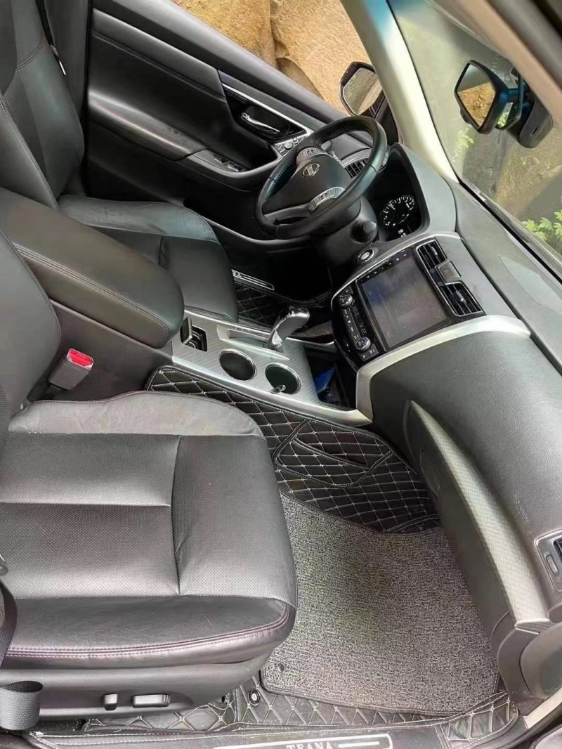 成都18年日产天籁6